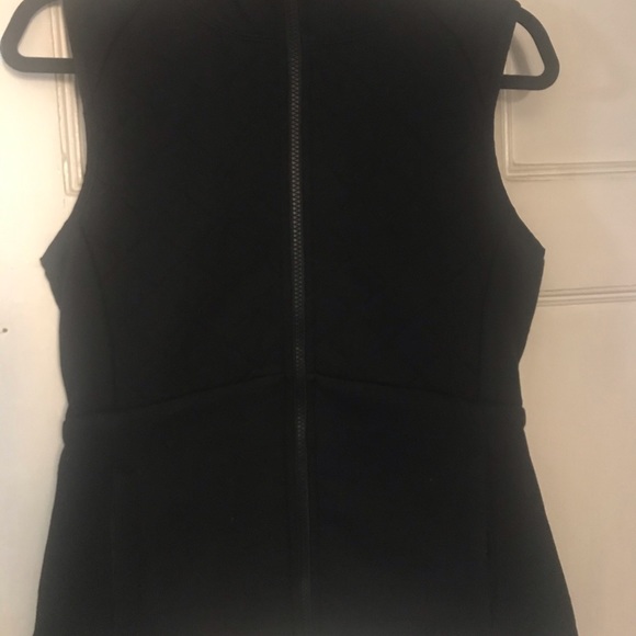 Women’s North Face Hooded Reversible Vest size S - Picture 2 of 3